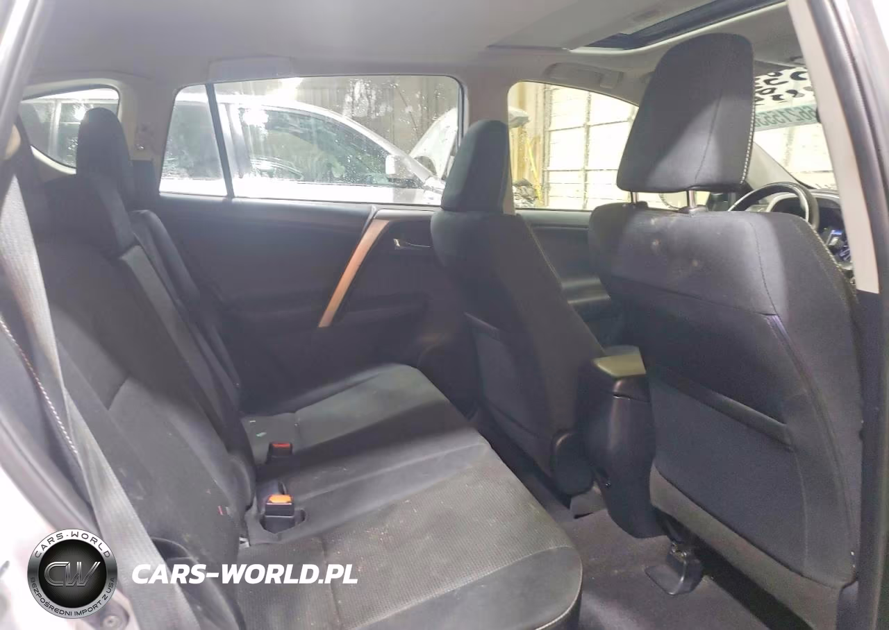 2018 Toyota Rav4 Xle VIN:JTMRFREV7JD235259 - 11