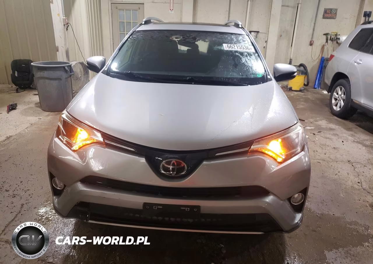 2018 Toyota Rav4 Xle VIN:JTMRFREV7JD235259 - 5
