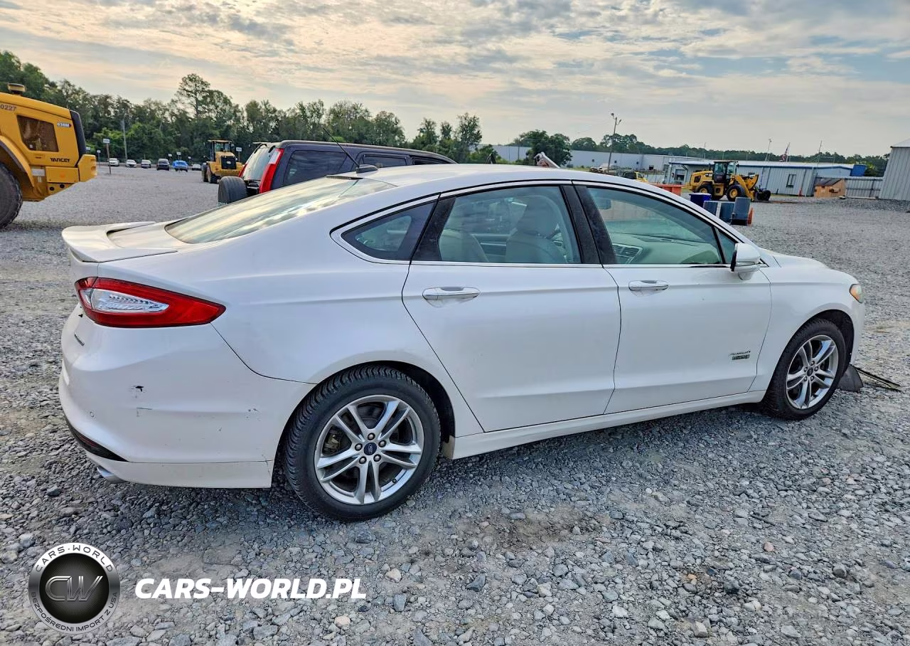 2015 Ford Fusion Titanium Phev VIN:3FA6P0SU3FR299925 - 3