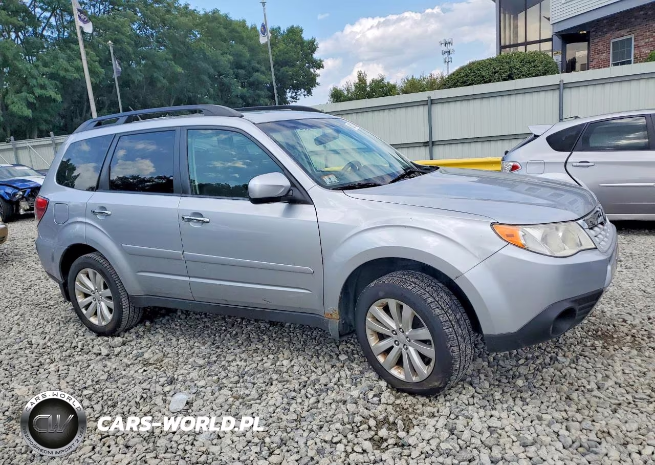2013 Subaru Forester Limited VIN:JF2SHAEC4DH413977 - 4