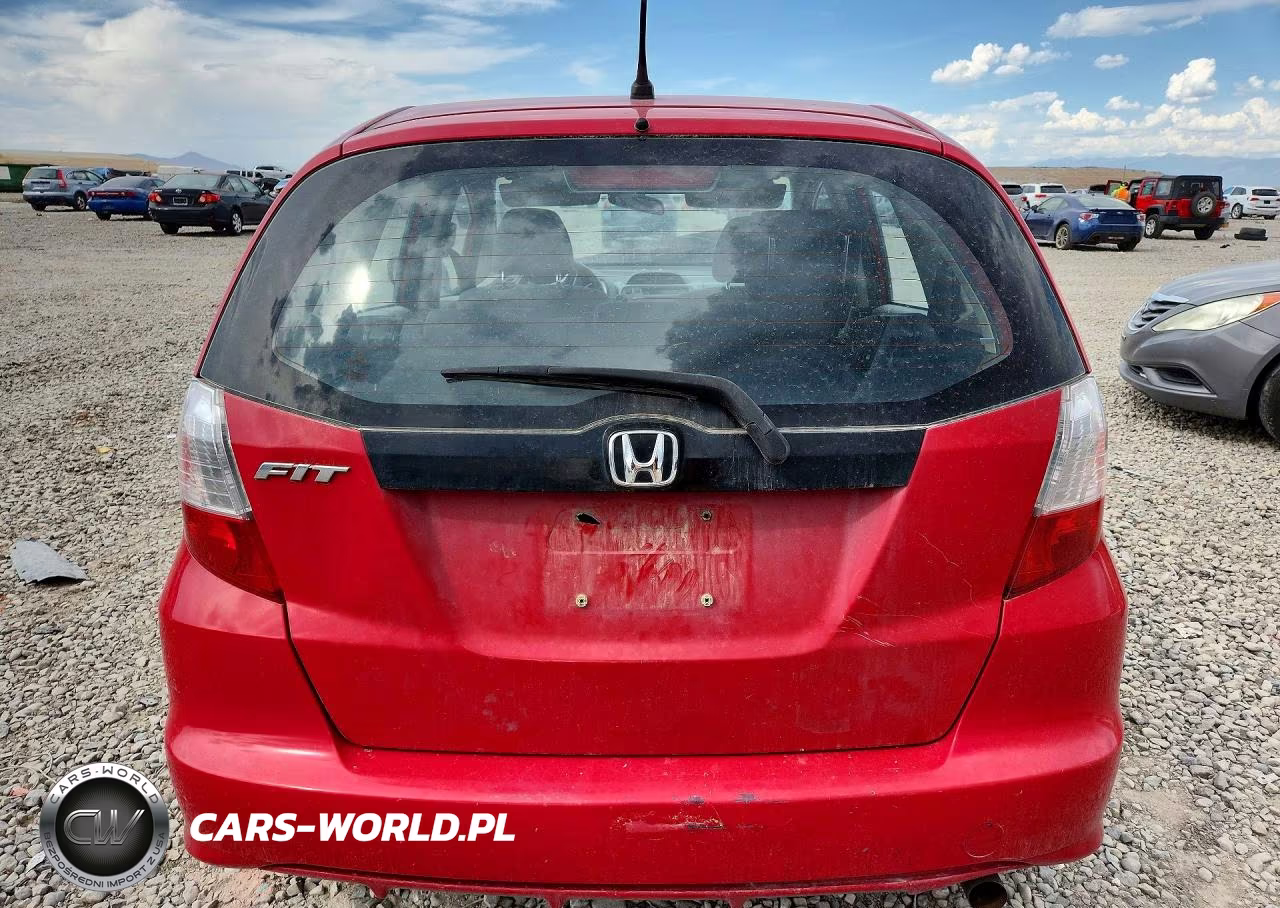 2013 Honda Fit VIN:JHMGE8G38DC060402 - 6