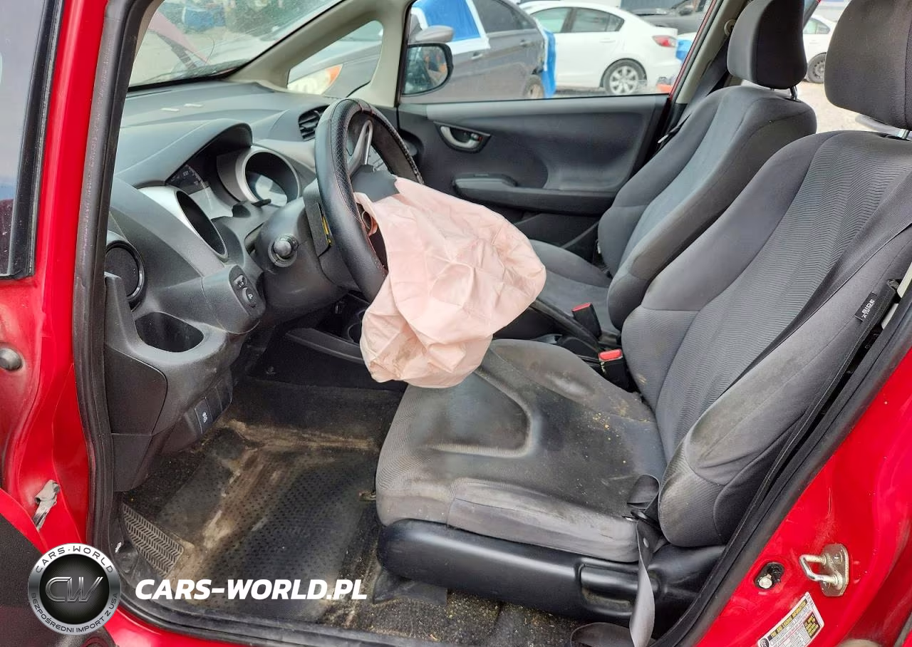 2013 Honda Fit VIN:JHMGE8G38DC060402 - 7
