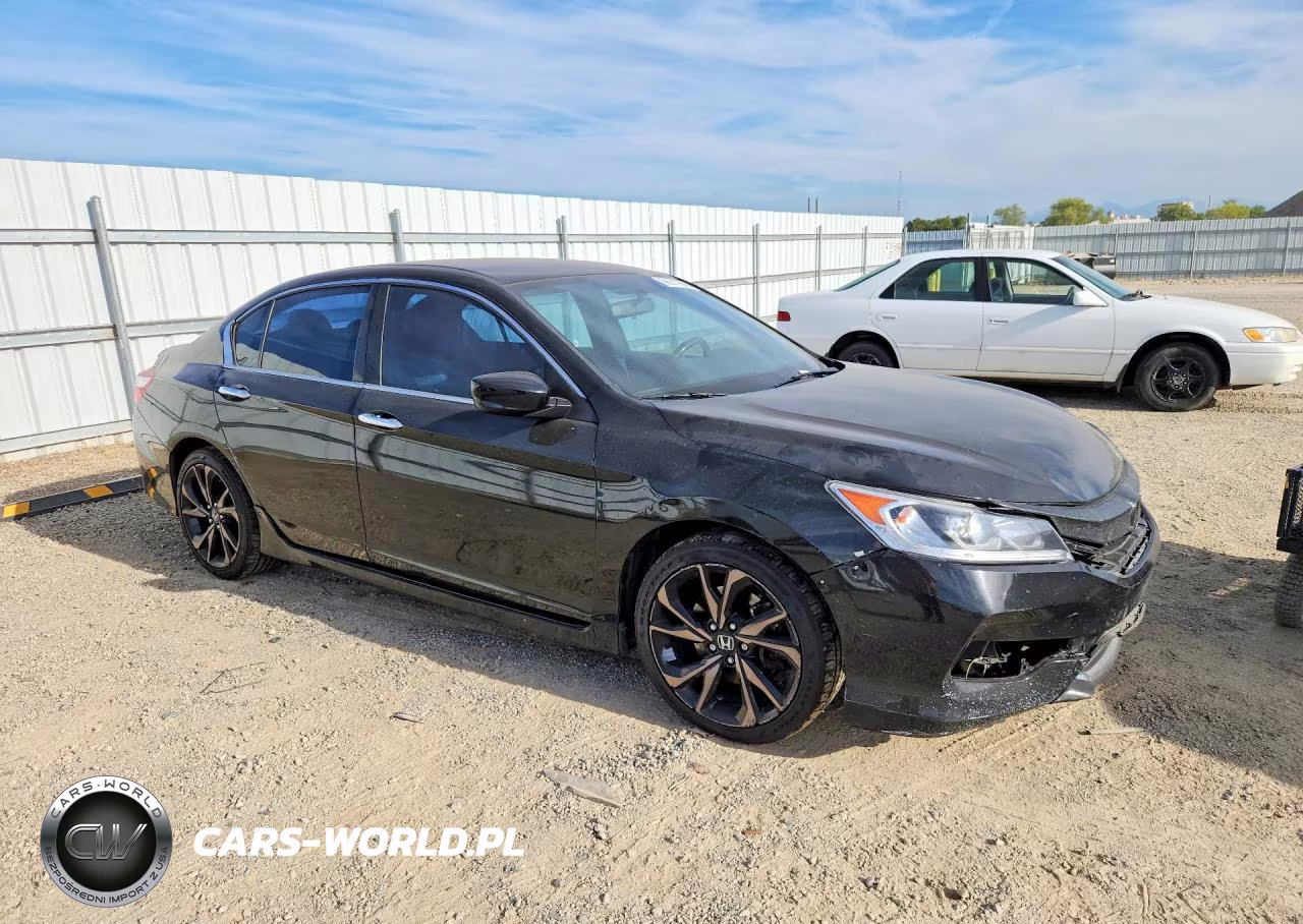 2017 Honda Accord Sport Special Edition VIN:1HGCR2F11HA007206 - 4