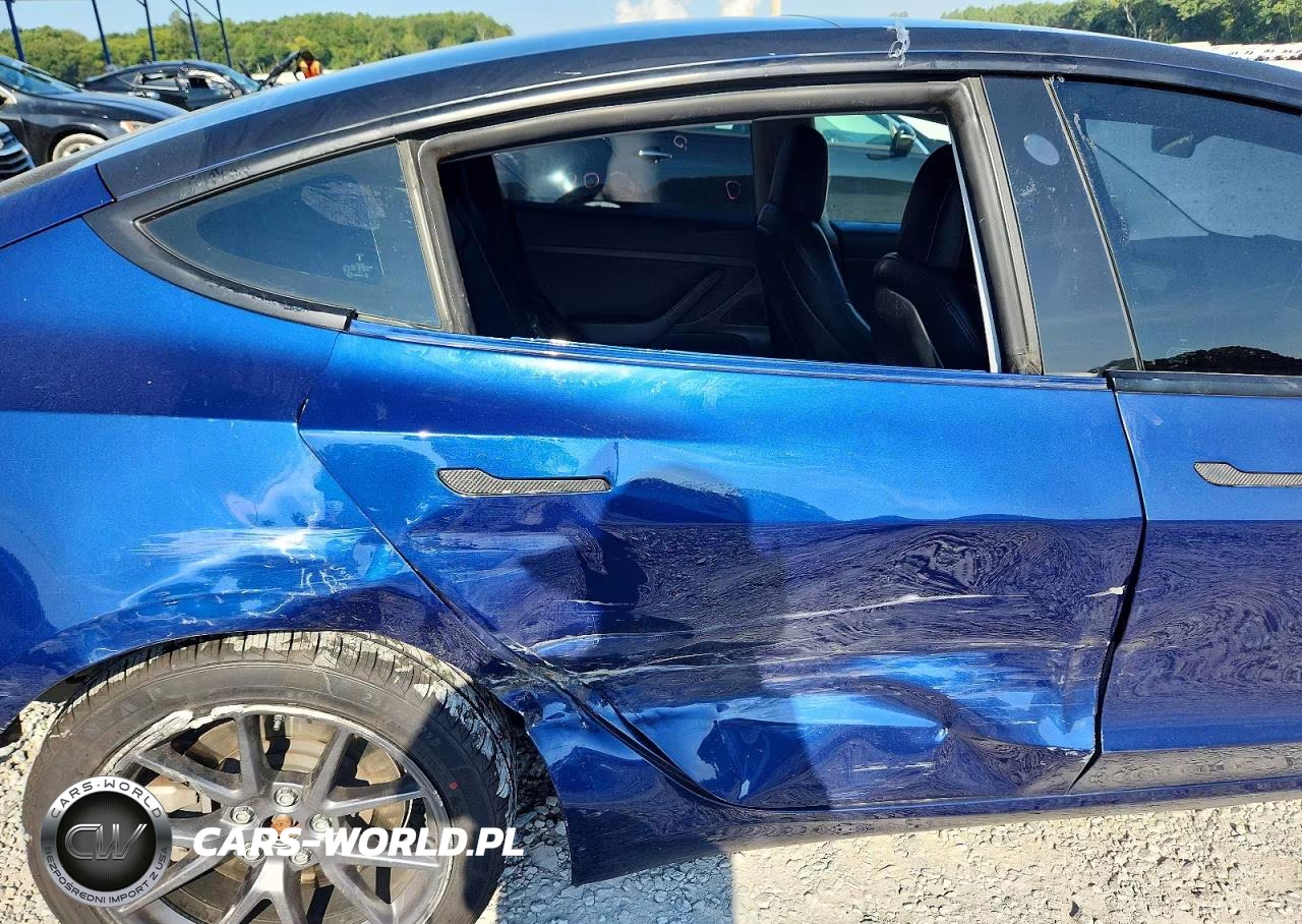2021 Tesla Model 3 VIN:5YJ3E1EAXMF923356 - 10