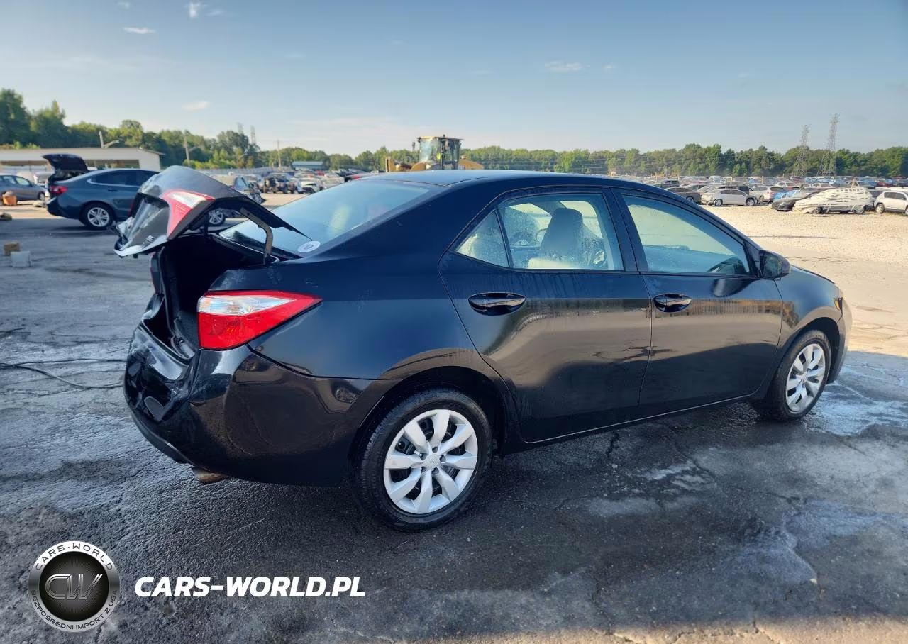 2016 Toyota Corolla Le VIN:2T1BURHE4GC717597 - 3