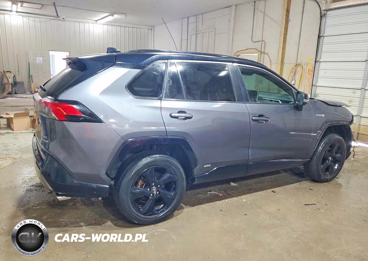 2020 Toyota Rav4 Xse VIN:2T3EWRFV5LW059086 - 3