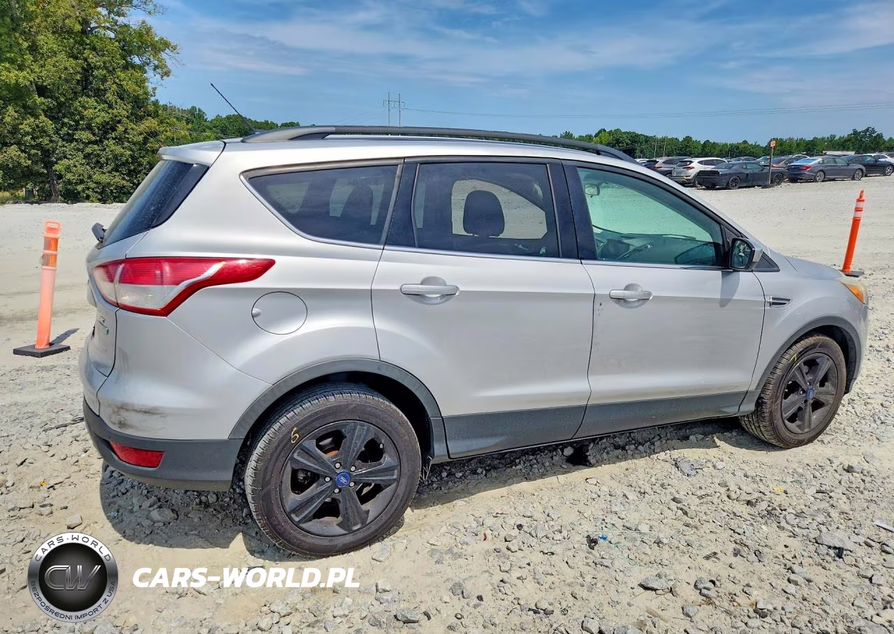2015 Ford Escape Se VIN:1FMCU0GX4FUA94935 - 3