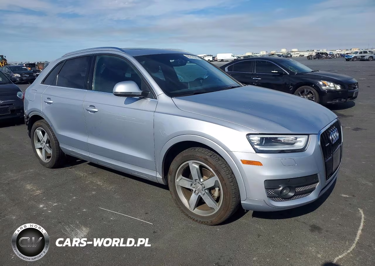 2015 Audi Q3 Premium Plus VIN:WA1EFCFS4FR013282 - 4