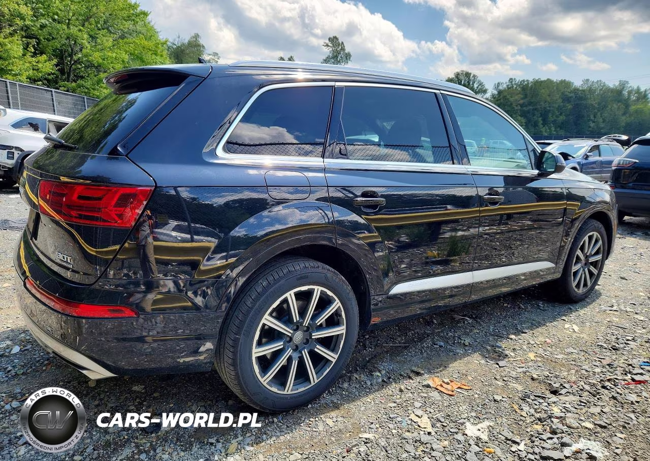 2017 Audi Q7 Premium Plus VIN:WA1LAAF77HD013766 - 3