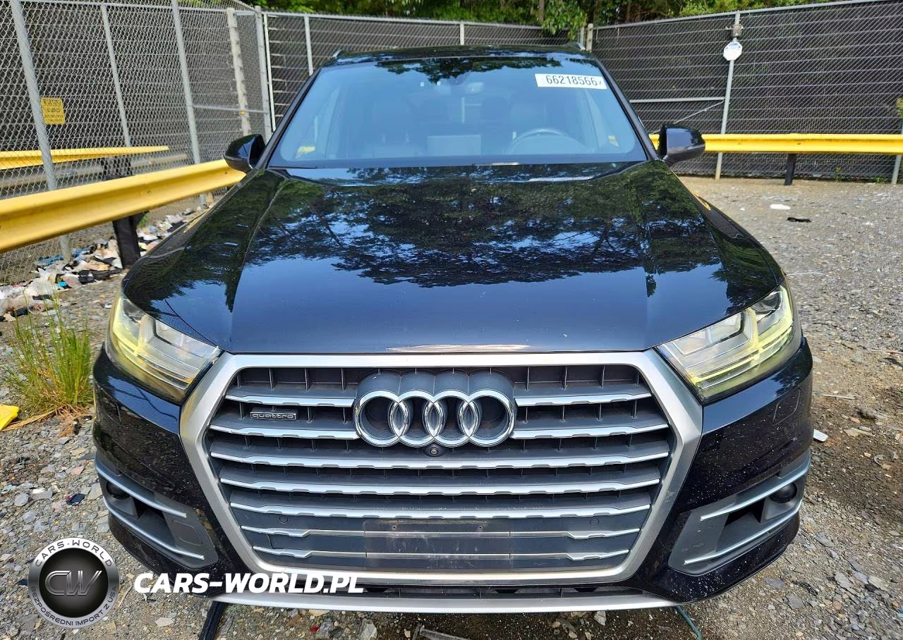 2017 Audi Q7 Premium Plus VIN:WA1LAAF77HD013766 - 5