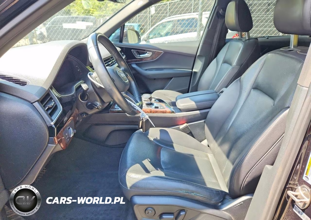 2017 Audi Q7 Premium Plus VIN:WA1LAAF77HD013766 - 7