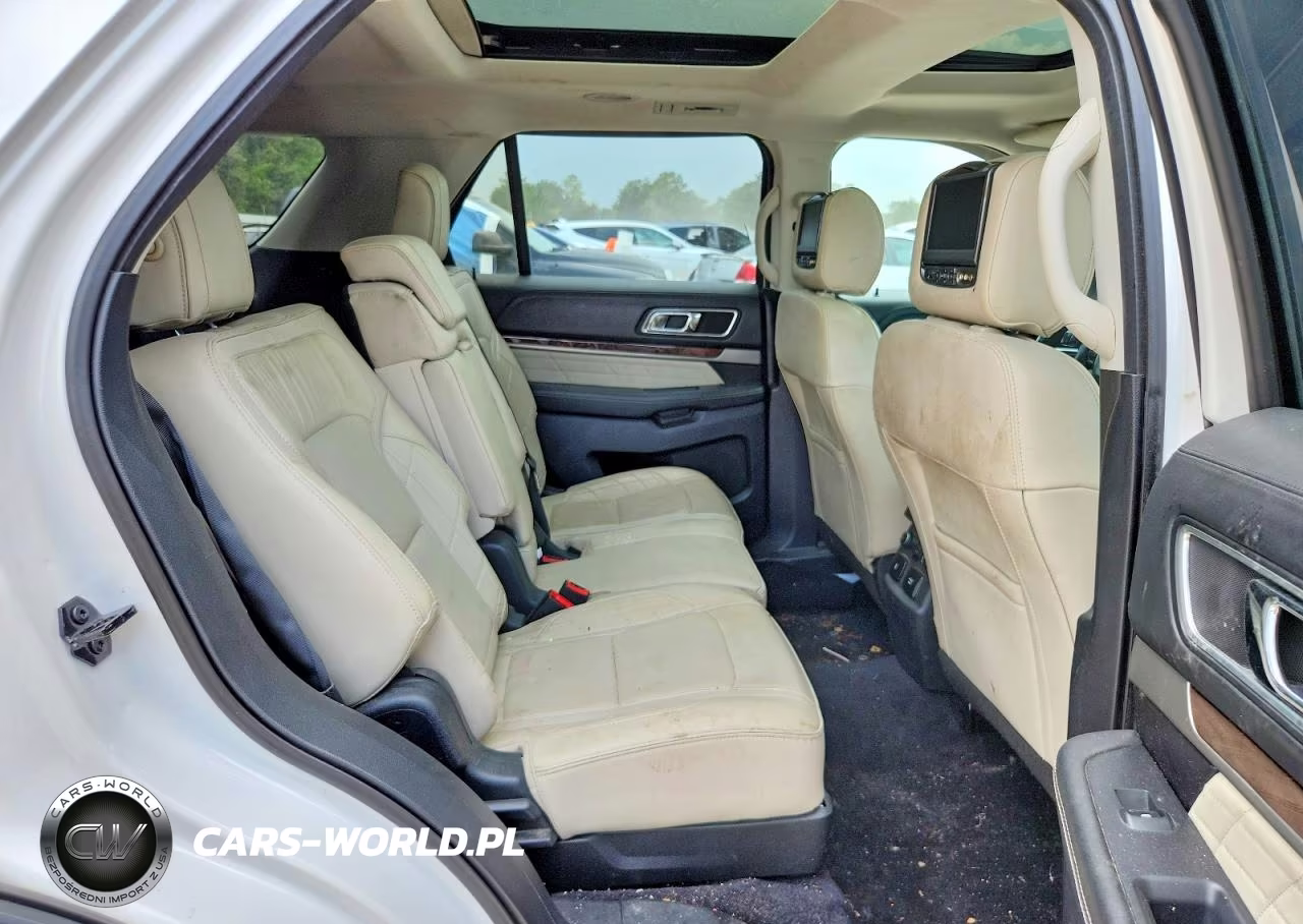 2016 Ford Explorer Platinum VIN:1FM5K8HT6GGA69012 - 11