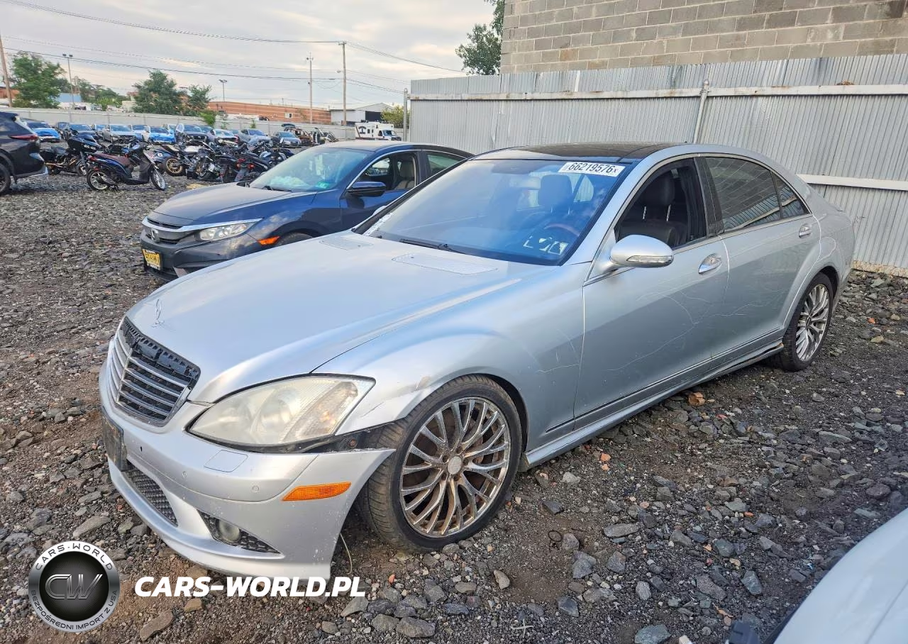 2009 Mercedes-Benz S 550 4Matic