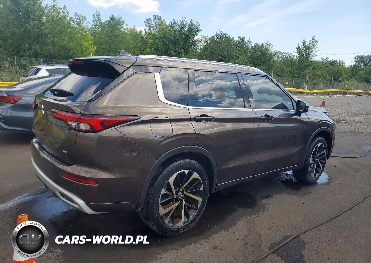 2022 Mitsubishi Outlander Sel VIN:JA4J3VA89NZ085110 - 3