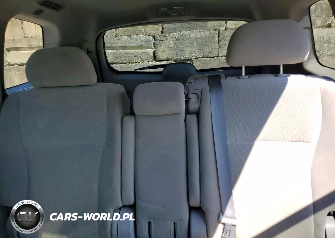 2010 Toyota Highlander Base VIN:5TDBK3EH2AS028948 - 10