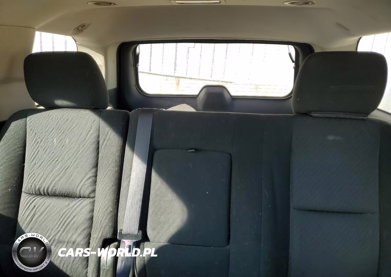 2011 Chevrolet Tahoe C1500 Ls VIN:1GNSCAE05BR122468 - 10