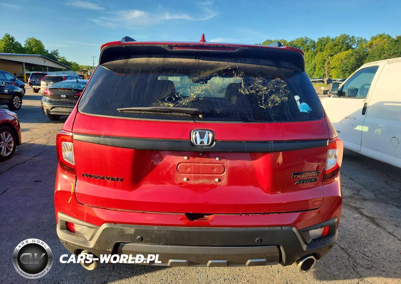 2023 Honda Passport Trail Sport VIN:5FNYF8H68PB037690 - 6