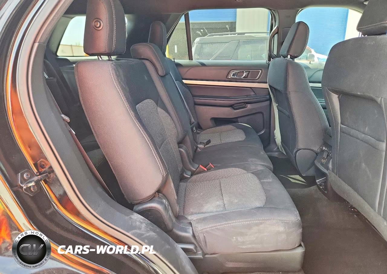 2018 Ford Explorer Xlt VIN:1FM5K7D8XJGA53754 - 11