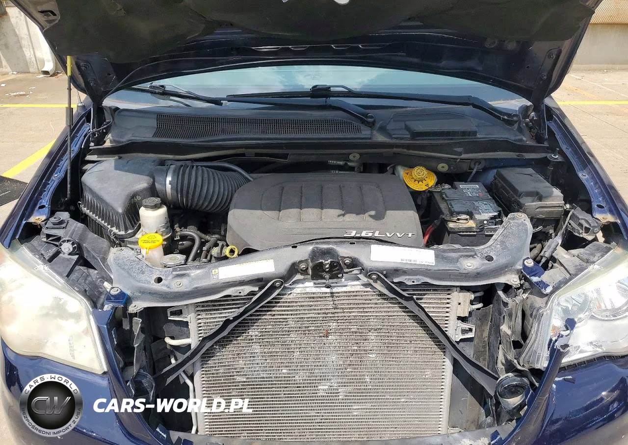 2016 Chrysler Town & Country Touring VIN:2C4RC1BG9GR261531 - 11