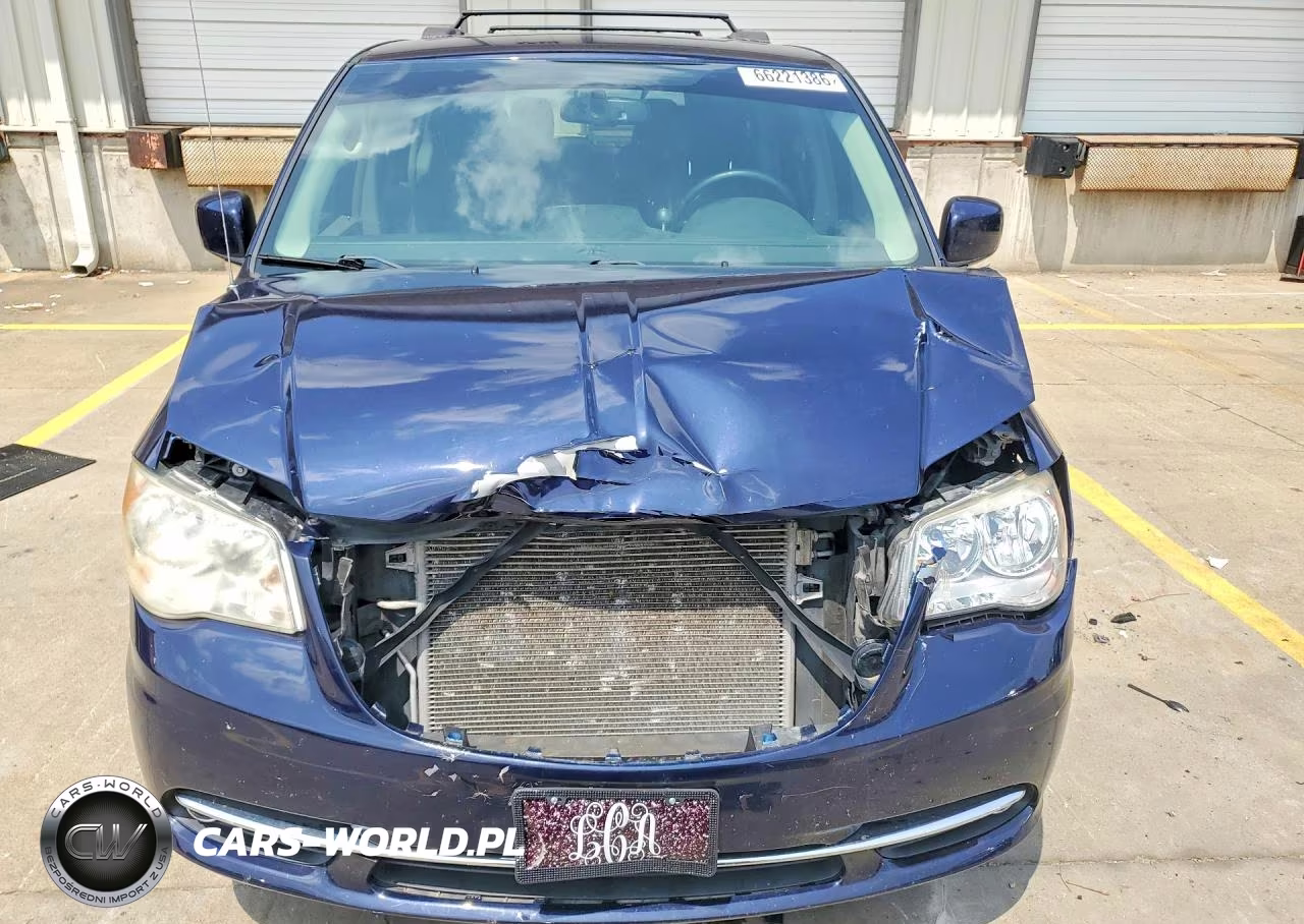 2016 Chrysler Town & Country Touring VIN:2C4RC1BG9GR261531 - 5
