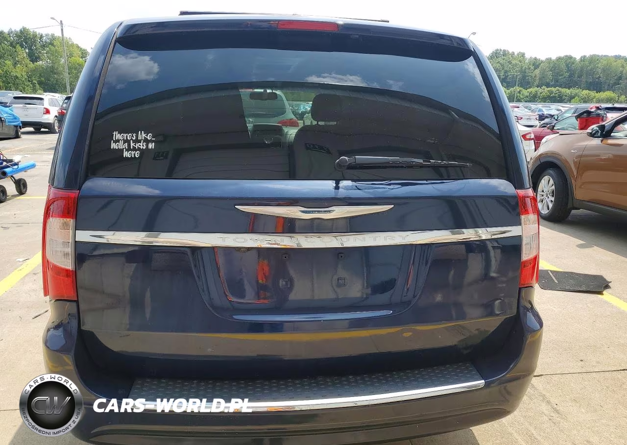 2016 Chrysler Town & Country Touring VIN:2C4RC1BG9GR261531 - 6