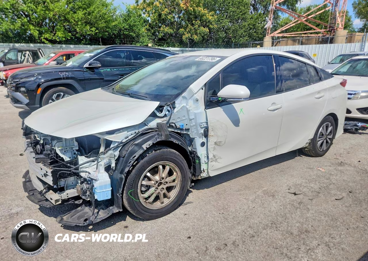 2018 Toyota Prius Prime Advanced VIN:JTDKARFP4J3087108 - 1