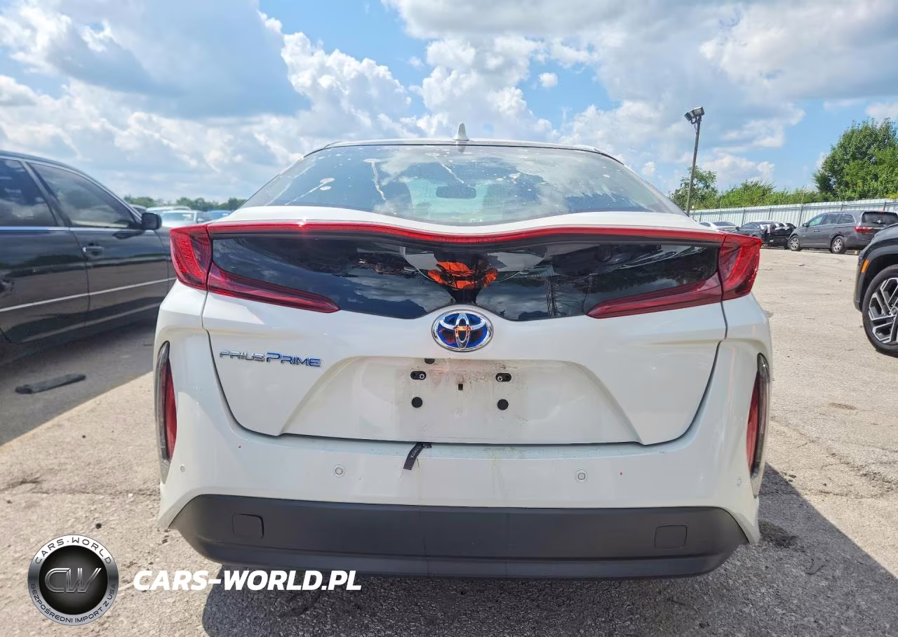 2018 Toyota Prius Prime Advanced VIN:JTDKARFP4J3087108 - 6