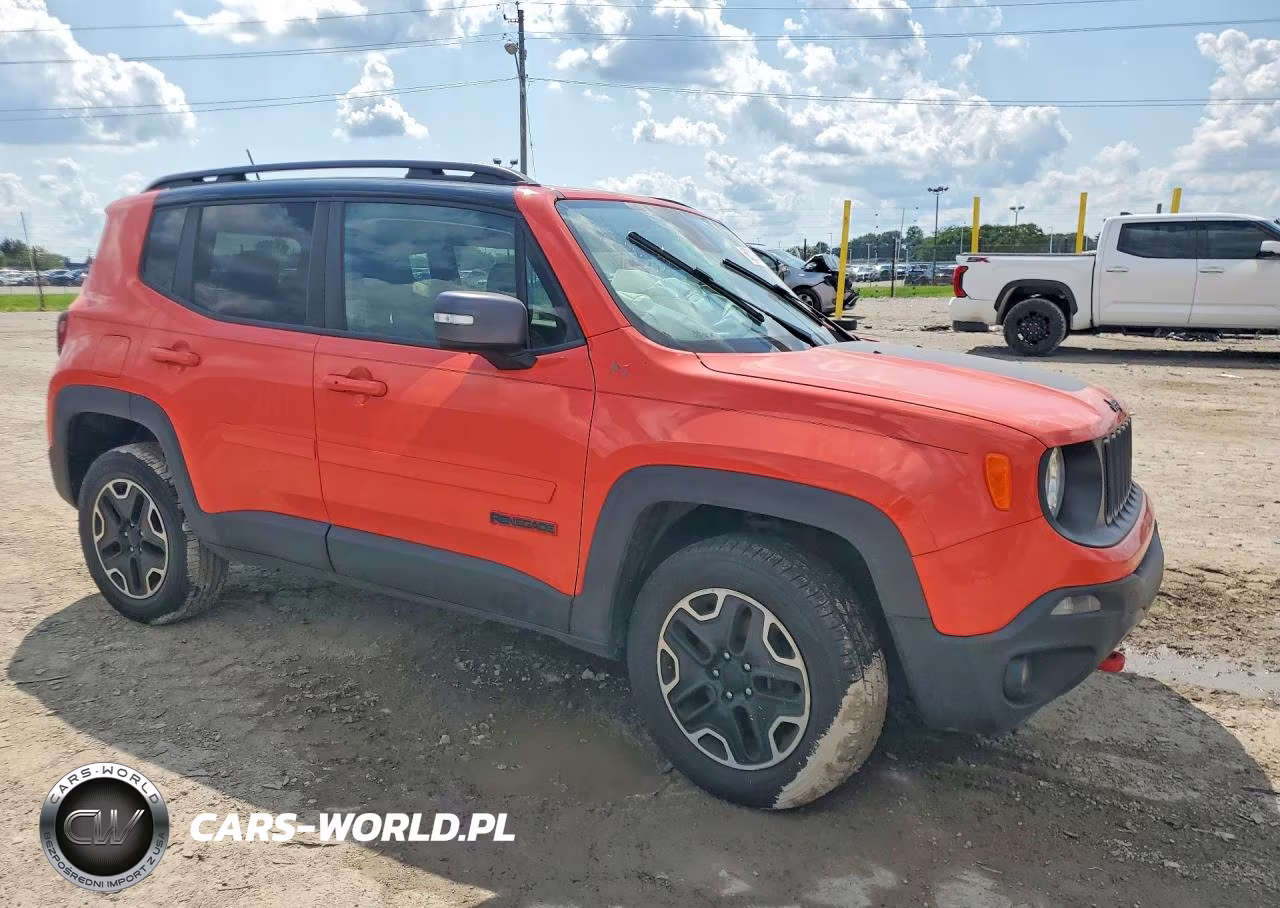 2016 Jeep Renegade Trailhawk VIN:ZACCJBCT9GPE17844 - 4