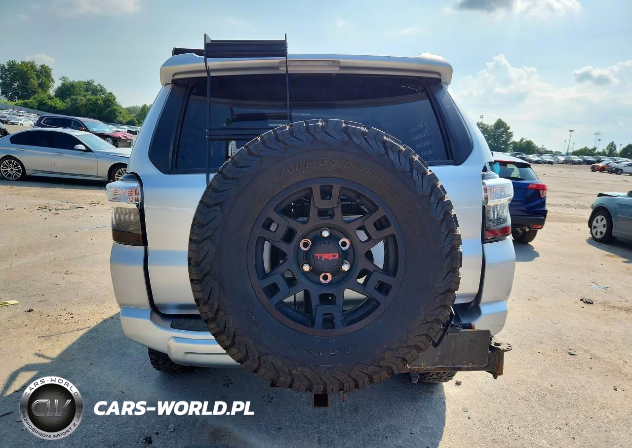 2020 Toyota 4Runner Trd Off-Road Premium VIN:JTEBU5JR5L5751752 - 6