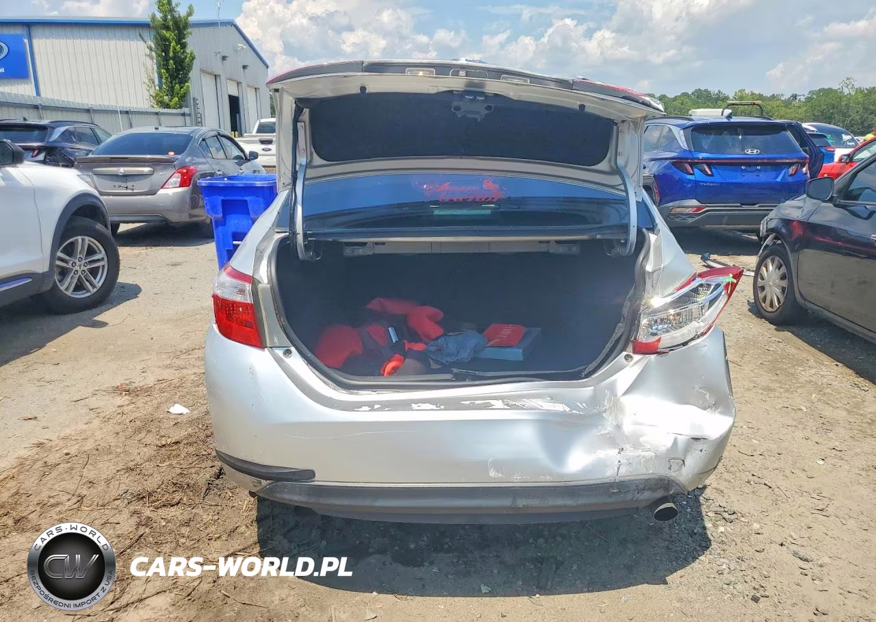 2014 Toyota Corolla Le VIN:5YFBURHE3EP076682 - 6