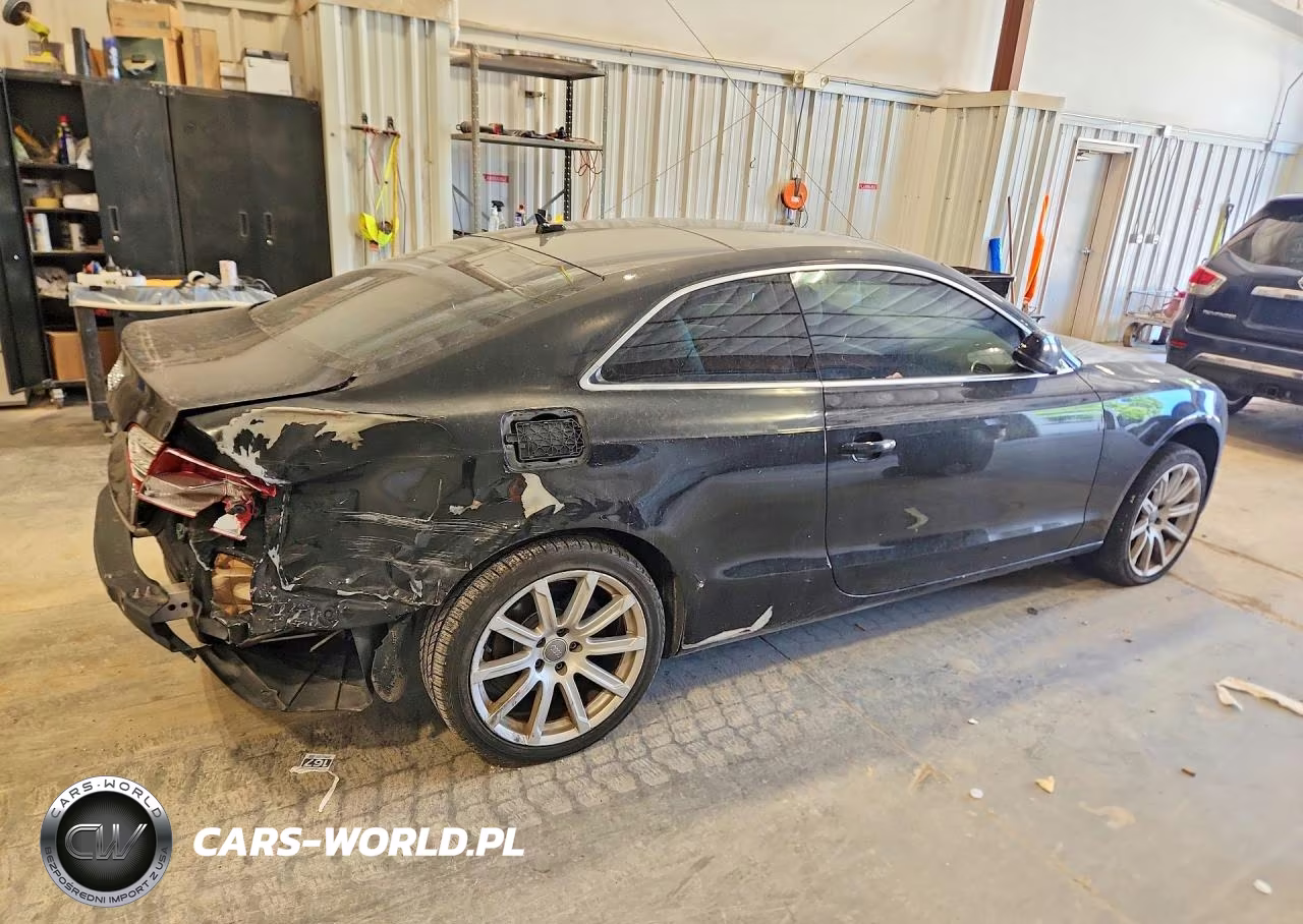 2011 Audi A5 Premium Plus VIN:WAULFAFR7BA086375 - 3