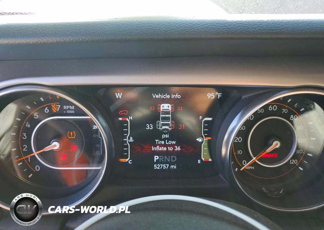 2021 Jeep Wrangler Unlimited Sport VIN:1C4HJXDG5MW743806 - 9
