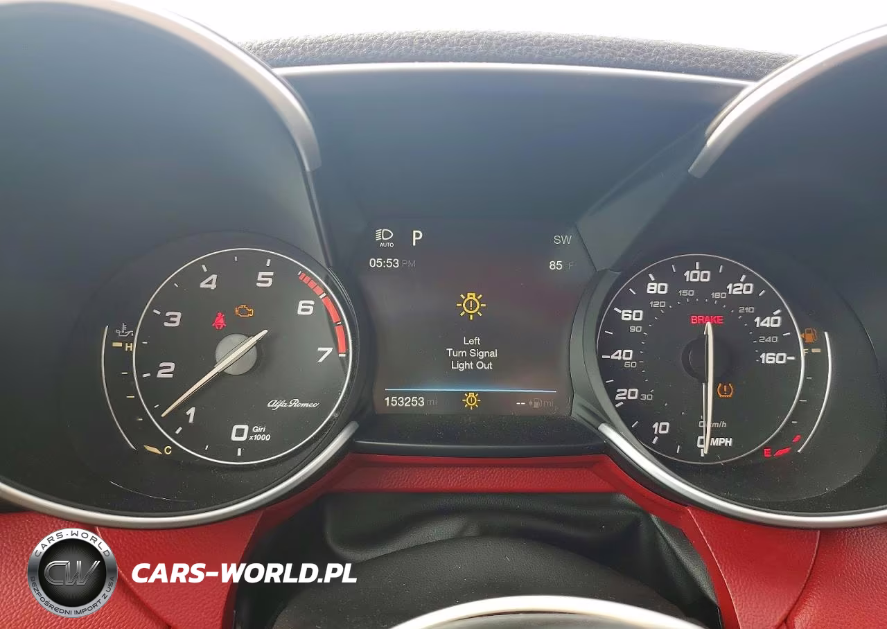2017 Alfa Romeo Giulia VIN:ZARFAEBN9H7532191 - 9