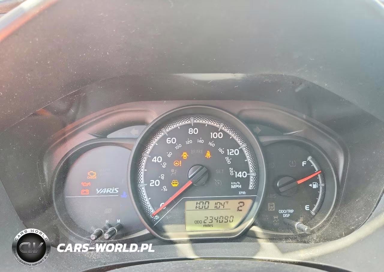 2016 Toyota Yaris 5-Door L VIN:VNKKTUD3XGA069088 - 9