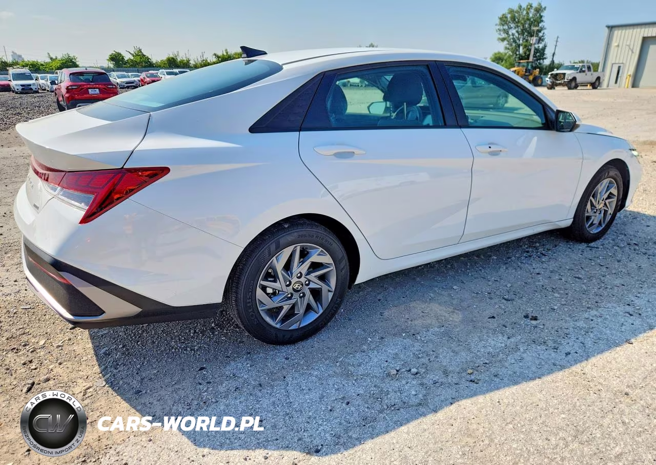 2026 Hyundai Elantra Hybrid Blue VIN:KMHLM4DJ3TU190798 - 3