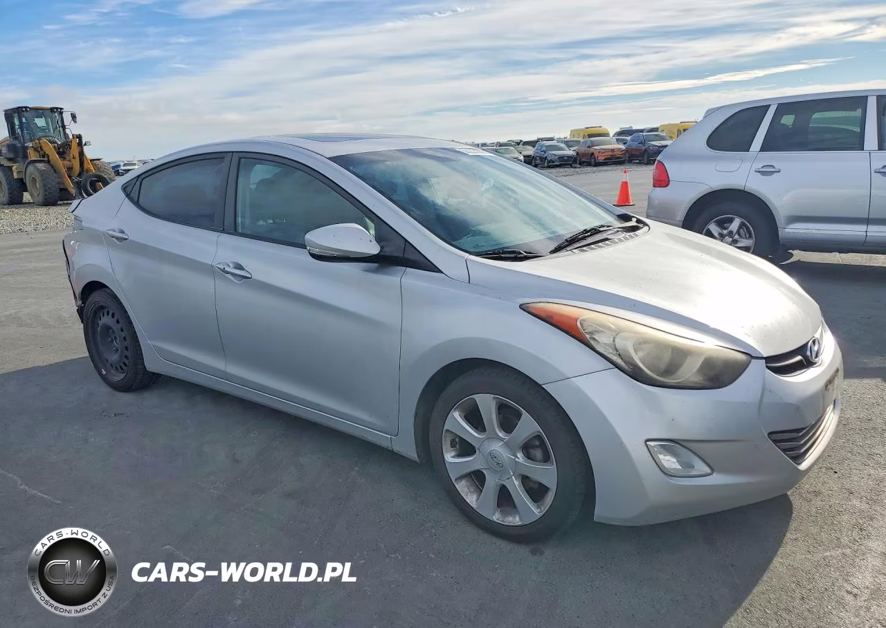 2013 Hyundai Elantra Limited VIN:KMHDH4AE4DU919571 - 4