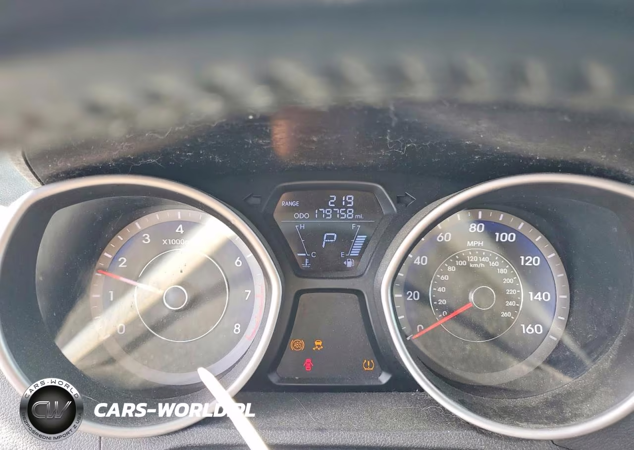 2013 Hyundai Elantra Limited VIN:KMHDH4AE4DU919571 - 9