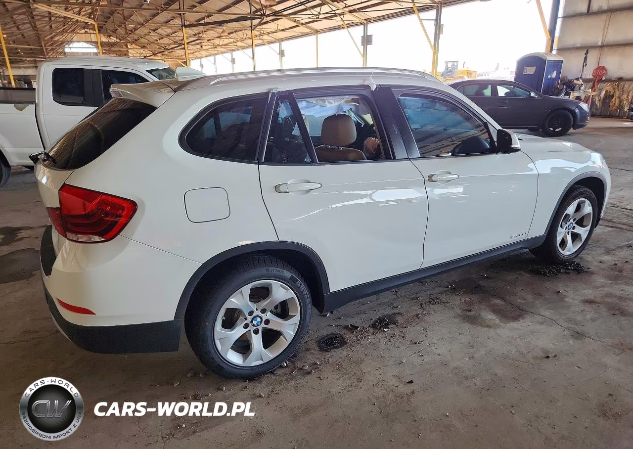 2013 BMW X1 Sdrive28I VIN:WBAVM1C59DVW45761 - 3