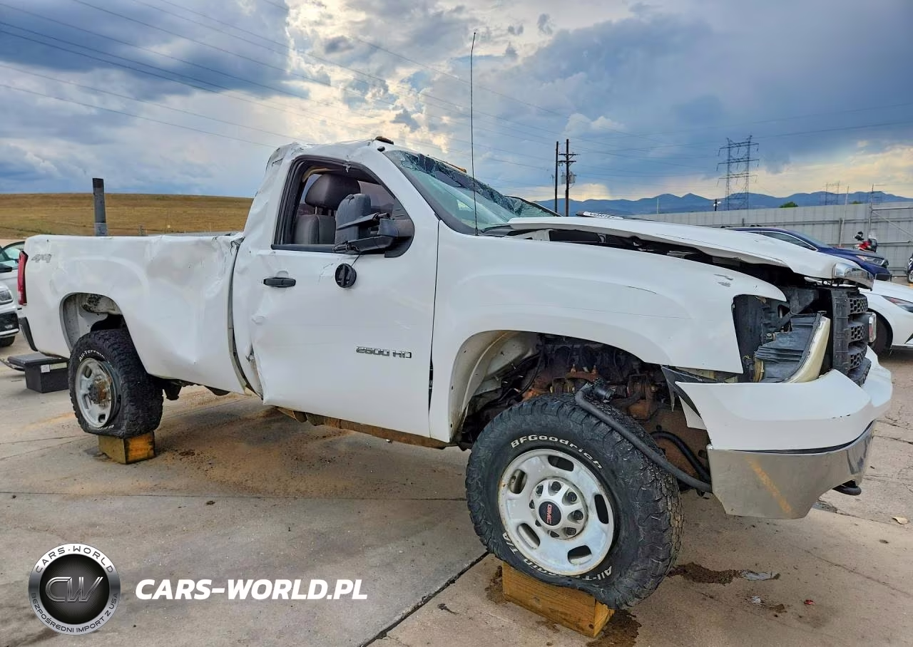 2014 GMC Sierra K2500 Heavy Duty VIN:1GT02ZCG0EF117542 - 4