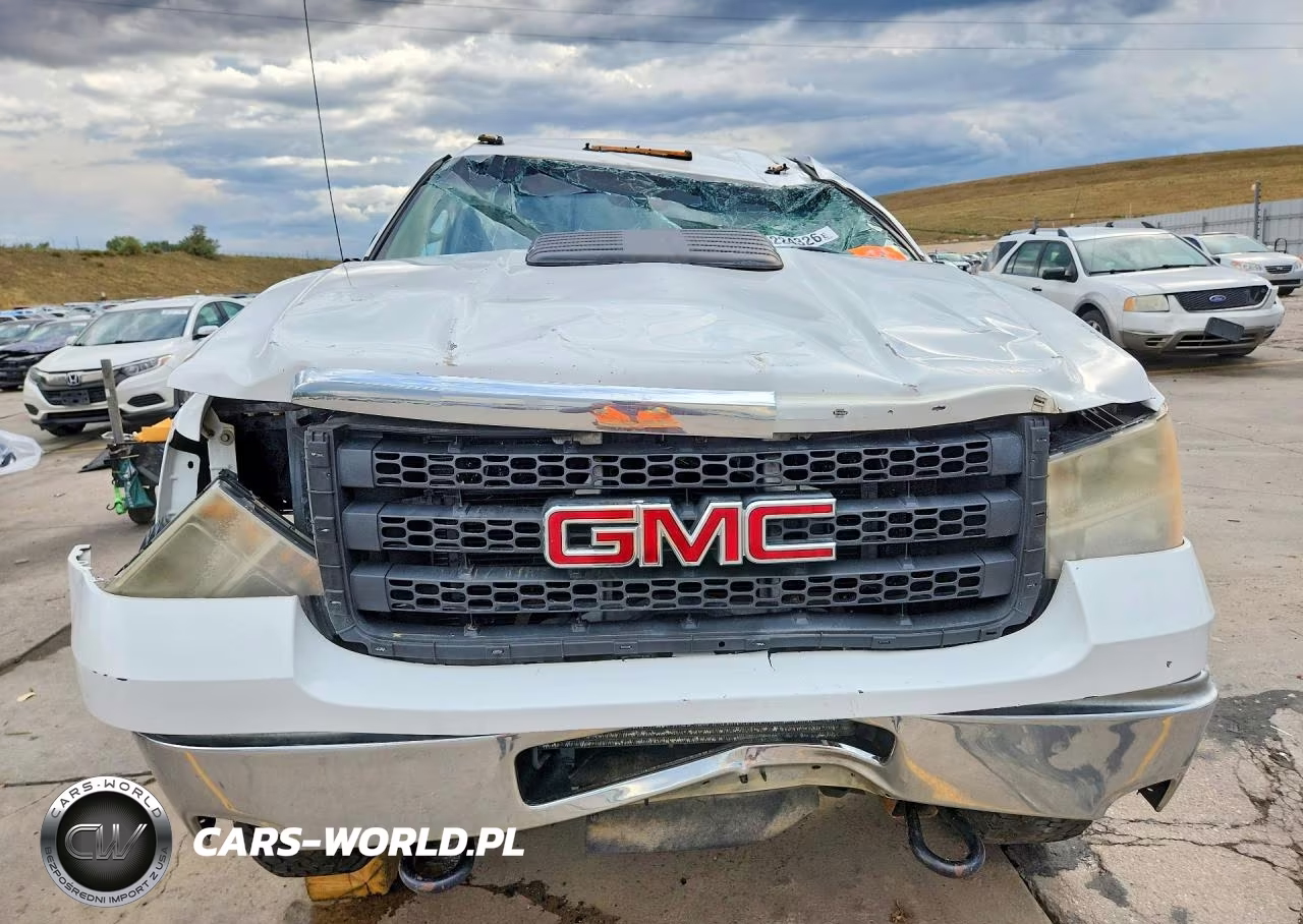 2014 GMC Sierra K2500 Heavy Duty VIN:1GT02ZCG0EF117542 - 5