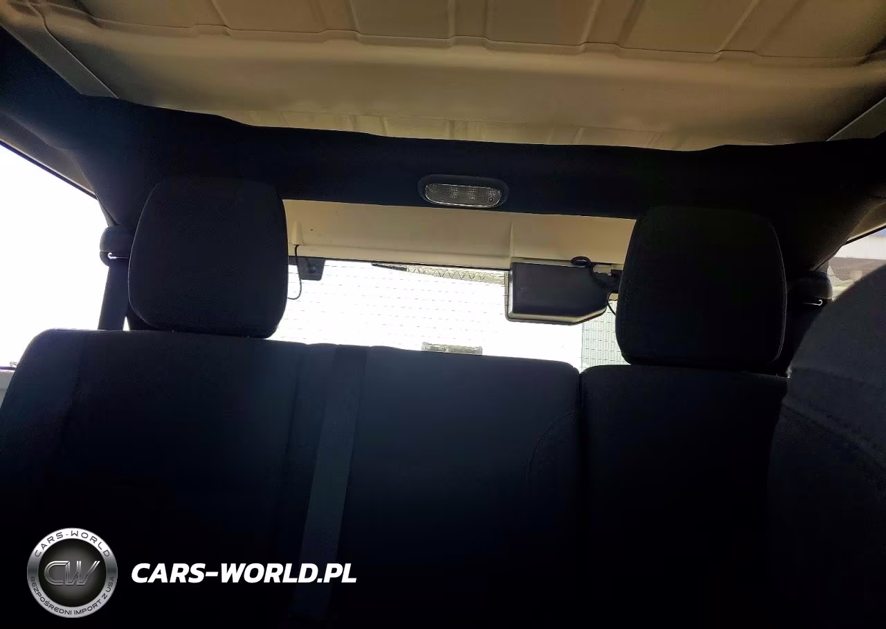 2017 Jeep Wrangler Unlimited Sport VIN:1C4BJWDG3HL616849 - 10
