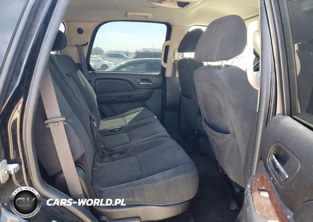 2007 GMC Yukon VIN:1GKFK13097R215845 - 10