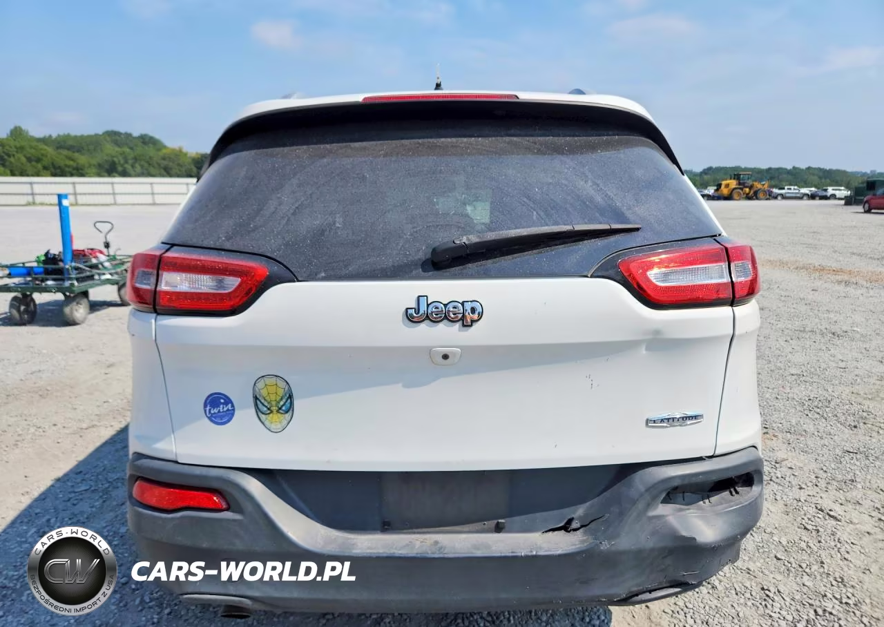 2016 Jeep Cherokee Latitude VIN:1C4PJLCB9GW159309 - 6