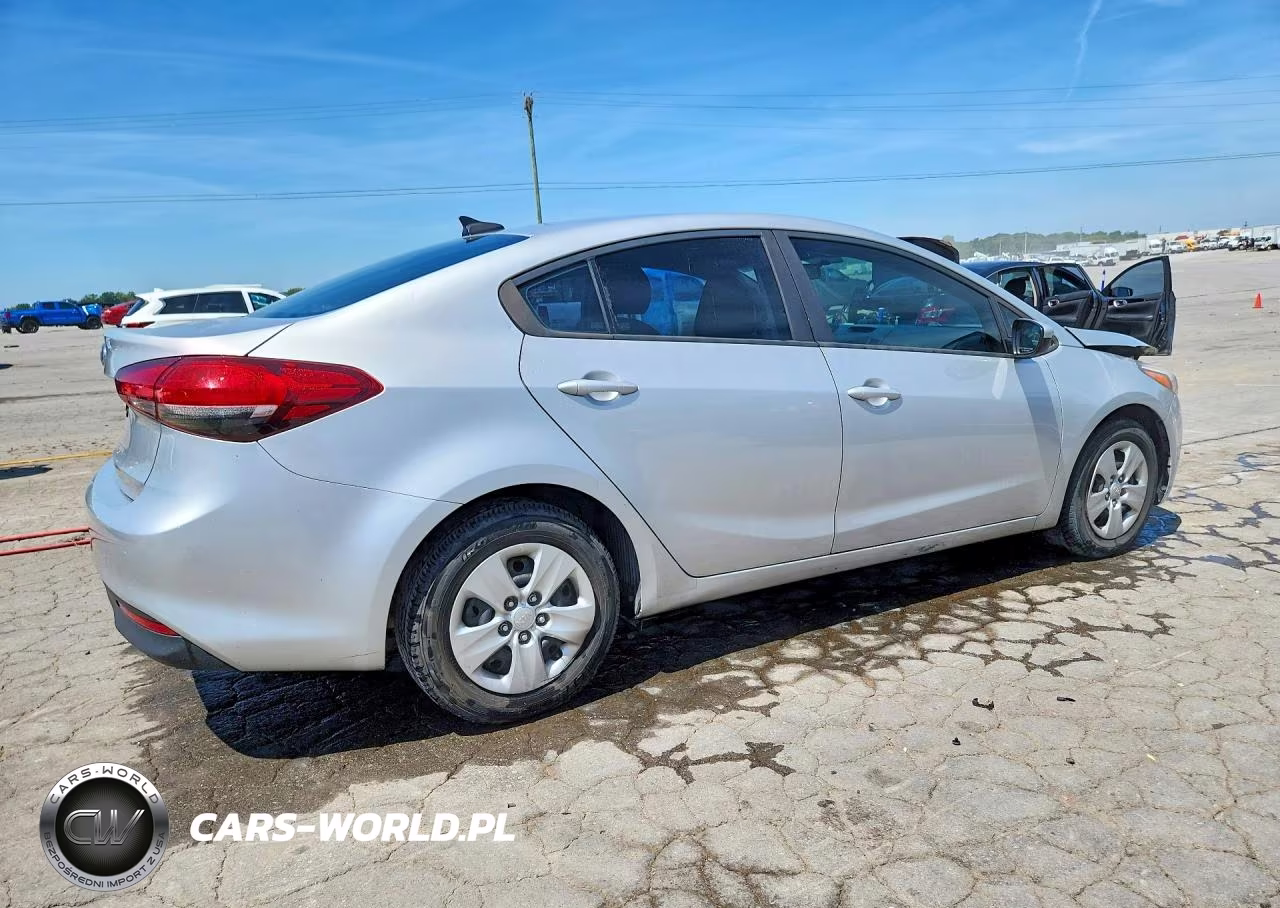 2018 Kia Forte Lx VIN:3KPFK4A70JE222893 - 3