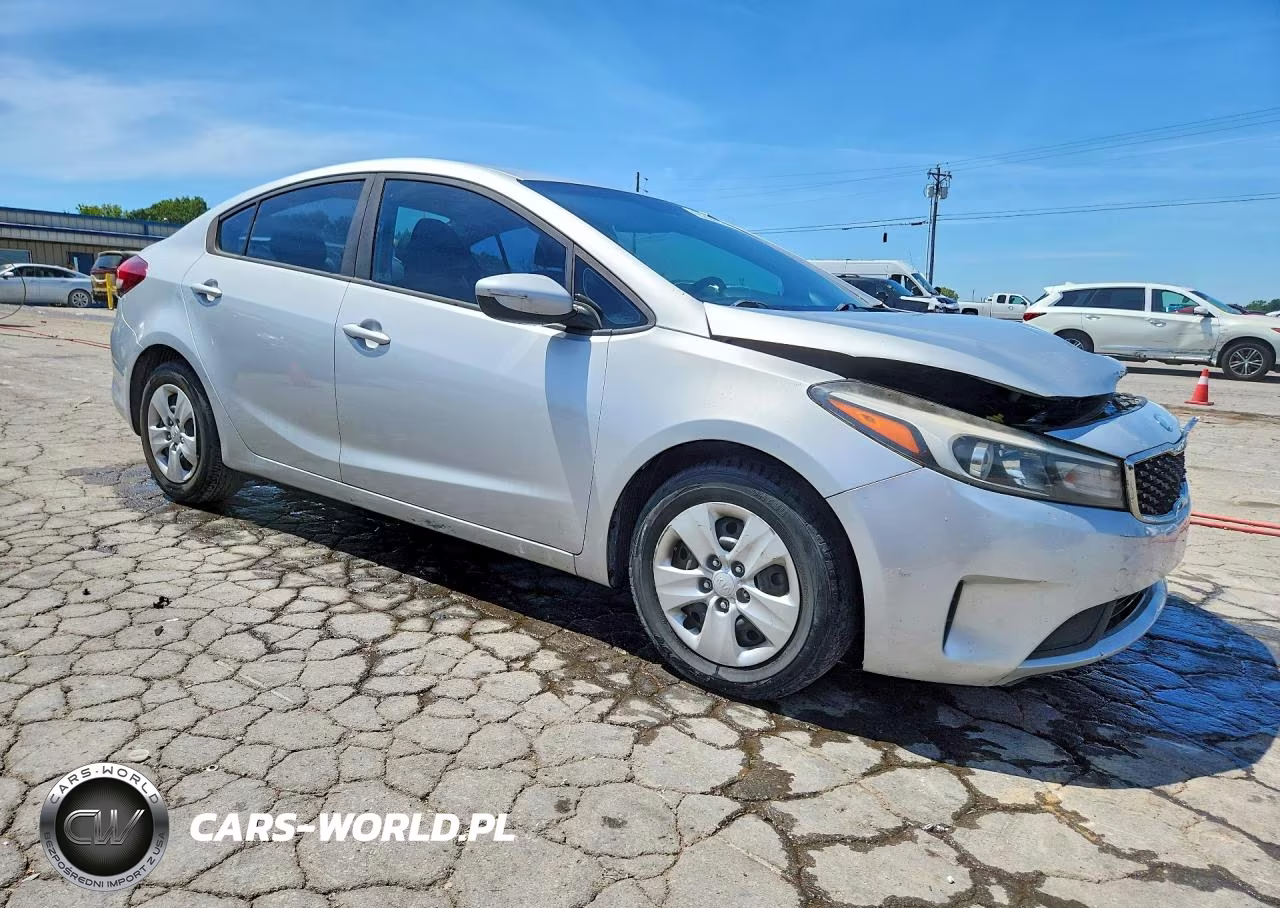 2018 Kia Forte Lx VIN:3KPFK4A70JE222893 - 4