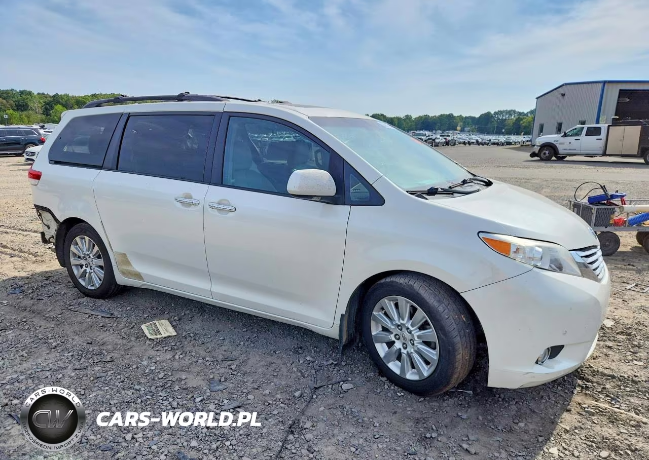 2011 Toyota Sienna Limited 7-Passenger VIN:5TDYK3DC0BS078118 - 4