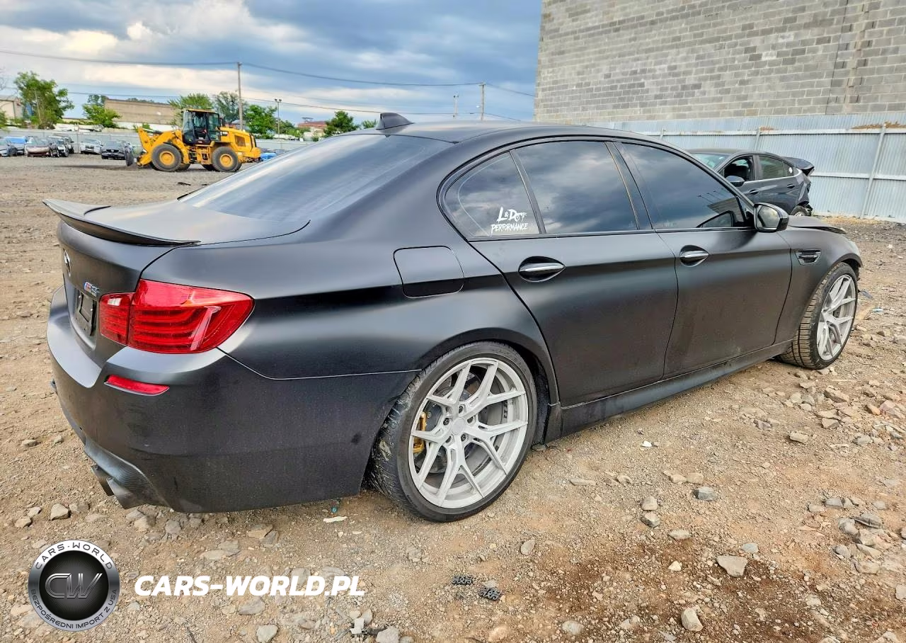 2015 BMW M5 M5 Competition VIN:WBSFV9C56FD594773 - 3