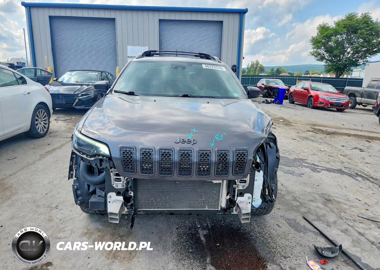 2021 Jeep Cherokee Latitude Lux VIN:1C4PJMMX2MD194040 - 5