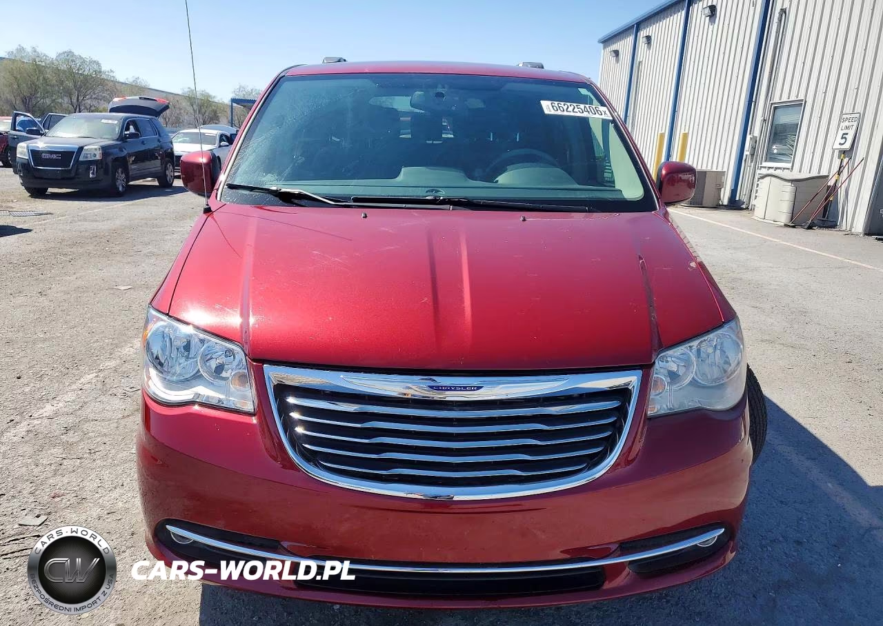 2015 Chrysler Town & Country Touring VIN:2C4RC1BG6FR602995 - 5