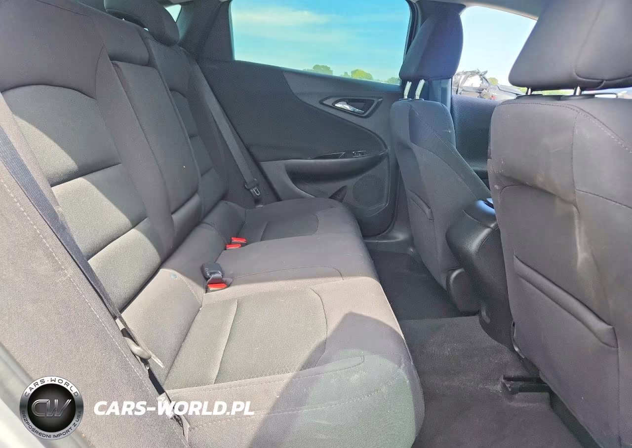 2017 Chevrolet Malibu Ls VIN:1G1ZB5ST6HF250656 - 10